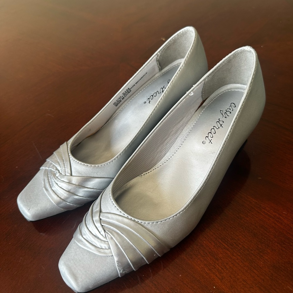 Women’s Silver Kitten Heel Pumps